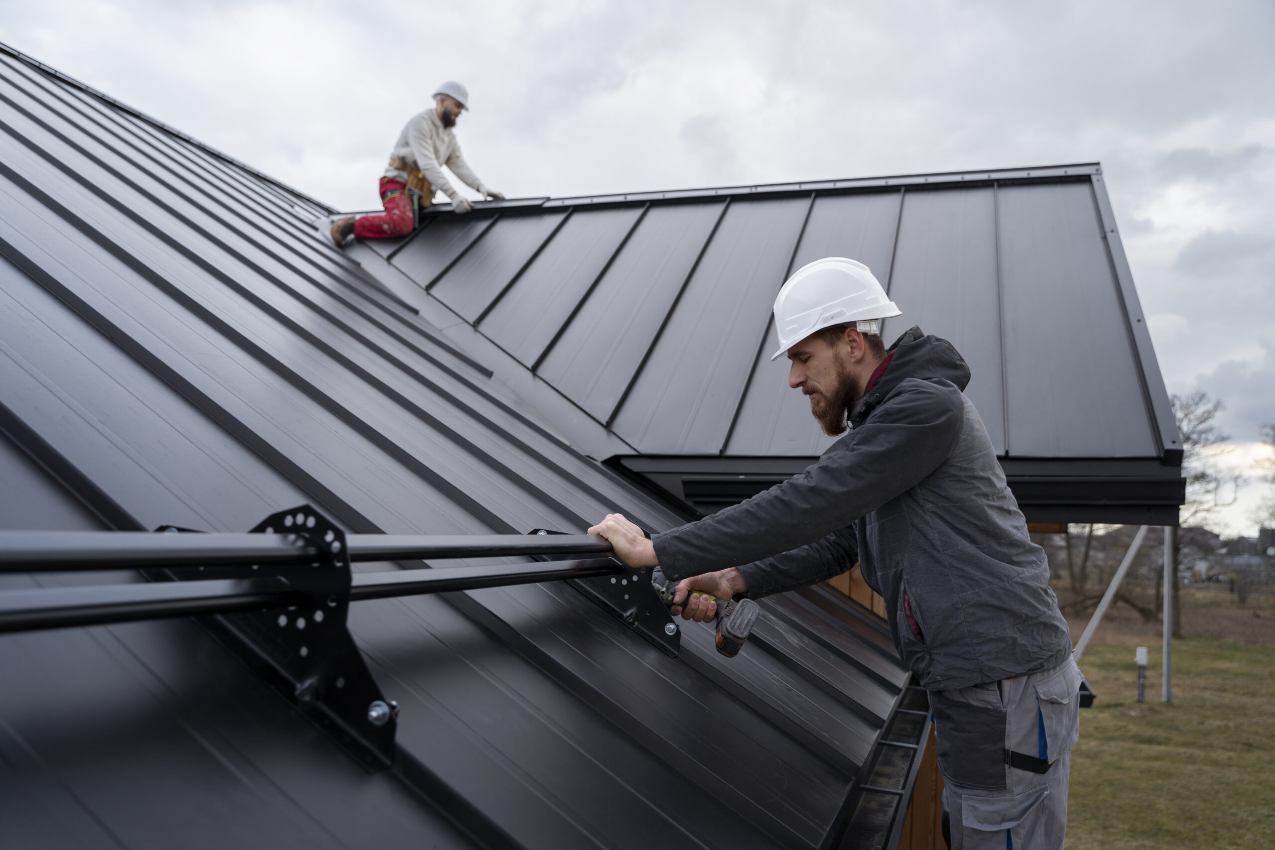 GUTTER INSTALLATION & CLEANING
